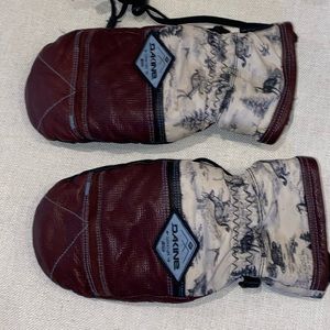 Dakine Snowboard/Ski Mittens